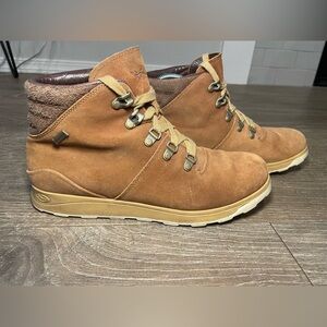 Chaco Mens Frontier Waterproof Boots Size 10